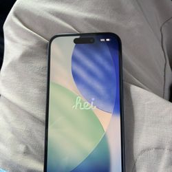 iPhone 16e