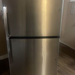 Refrigerator for sale