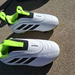 Kids Adidas Soccer Shoes New
