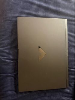HP VICTUS LAPTOP W/ LAPTOP COOLER AND KEYBOARD