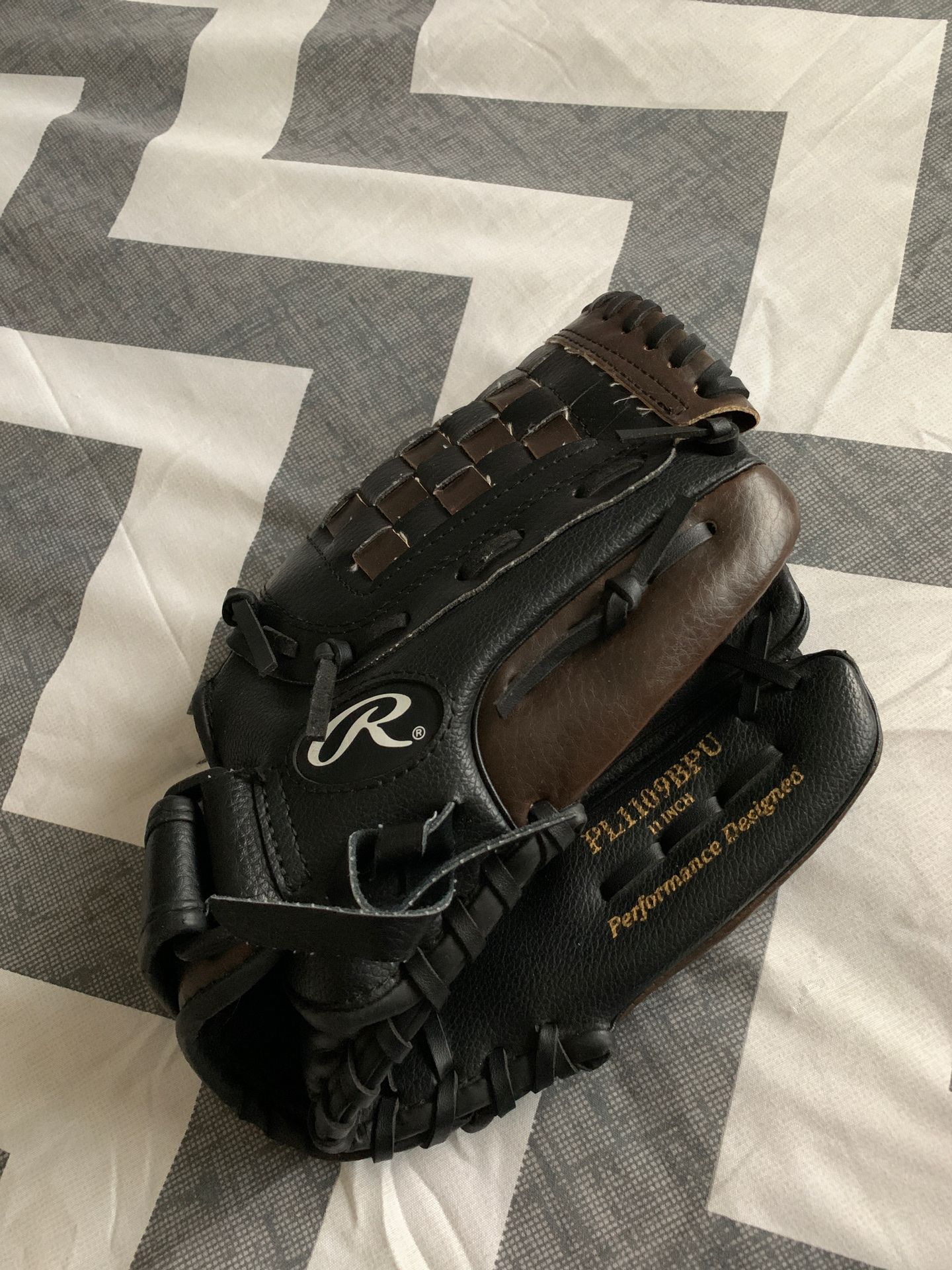 Softball glove 🥎