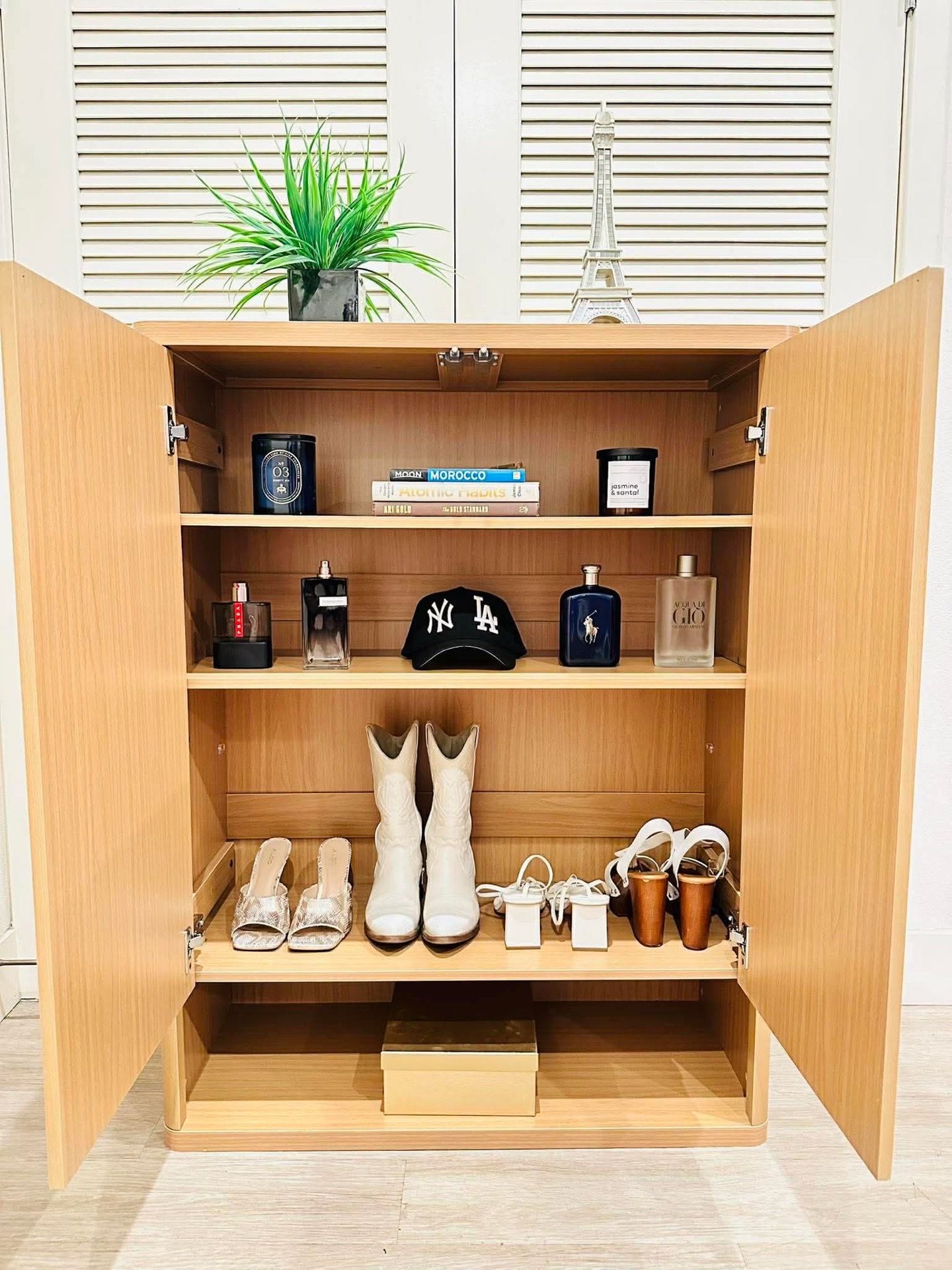 Large Shoe cabinet, Storage Cabinet - 2 Doors Cabinet for Entryway, adjustable shelves G-12