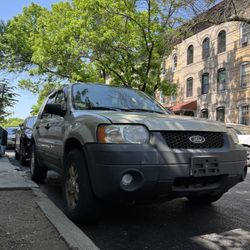 2005 Ford Escape
