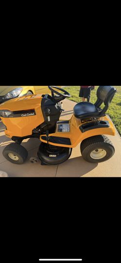 2024 XT1 Enduro LT 42 in. 18 HP Kohler Drive Gas Riding Lawn Tractor 18 HOURS