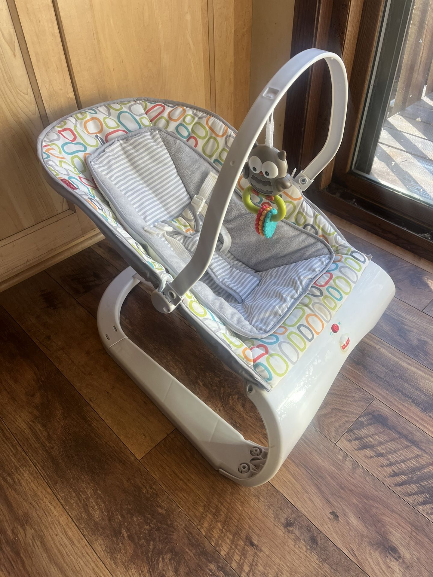 Fisher-Price® Comfort Curve™ Bouncer