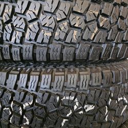 Lt 245/70/17 pair used tire for sale