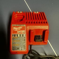 Milwaukee Battery Charger