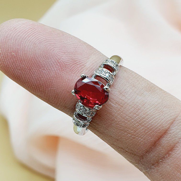 "Refine Oval Pure Zircon Romantic Silver Elegant Rings for Women, PD349
 

