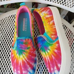 SKECHERS MEMORY FOAM