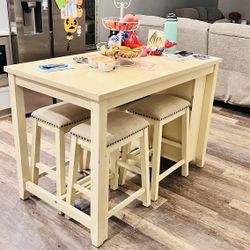 Wood Dinning Table Set (4 Stools)