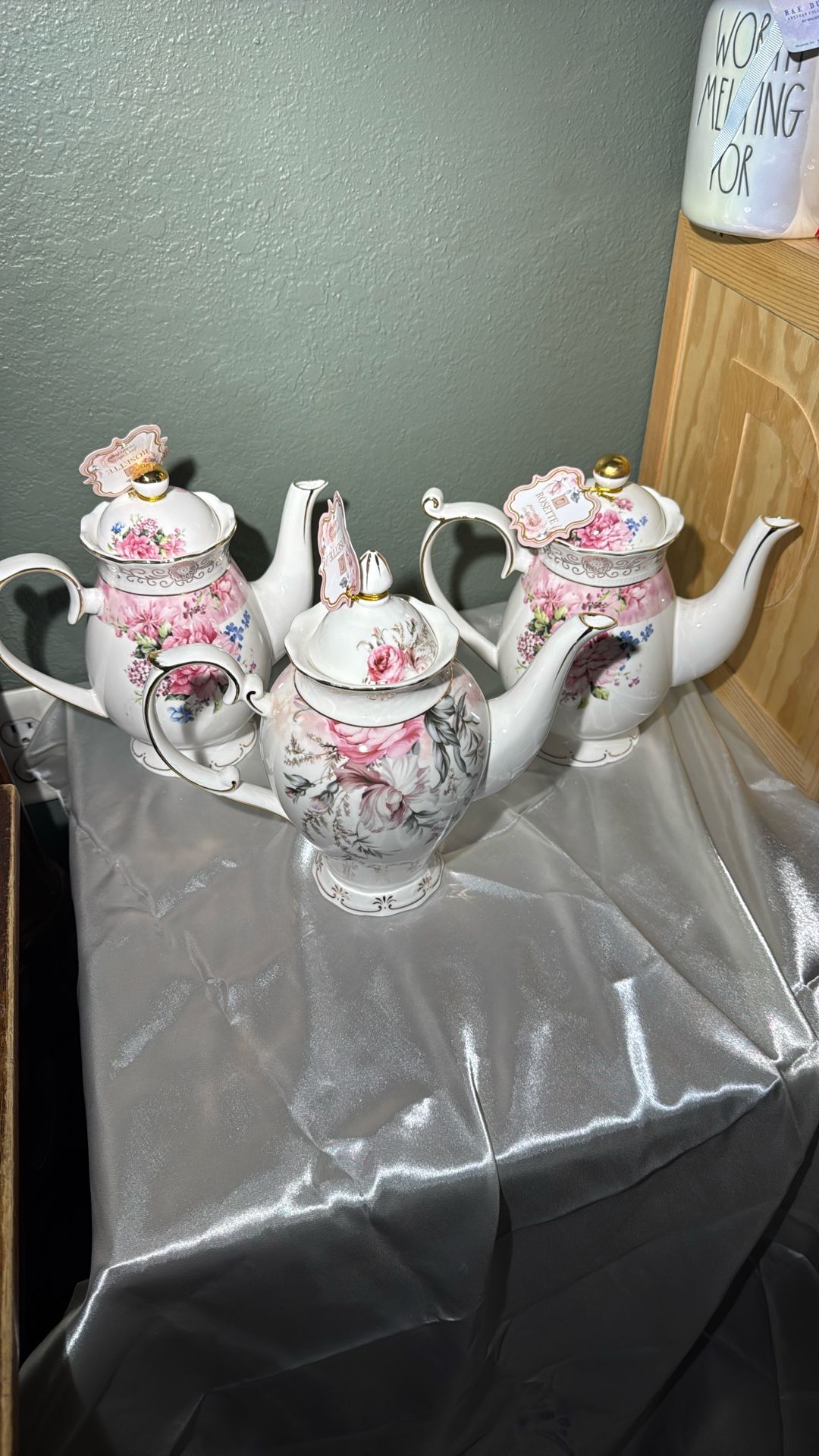 Decorative Tea Pots Valentines Day