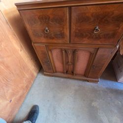 VM vintage Wood Console Radio Cabinet
