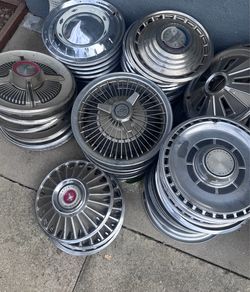 Vintage Car Hubcap Lot 40s to 70’s