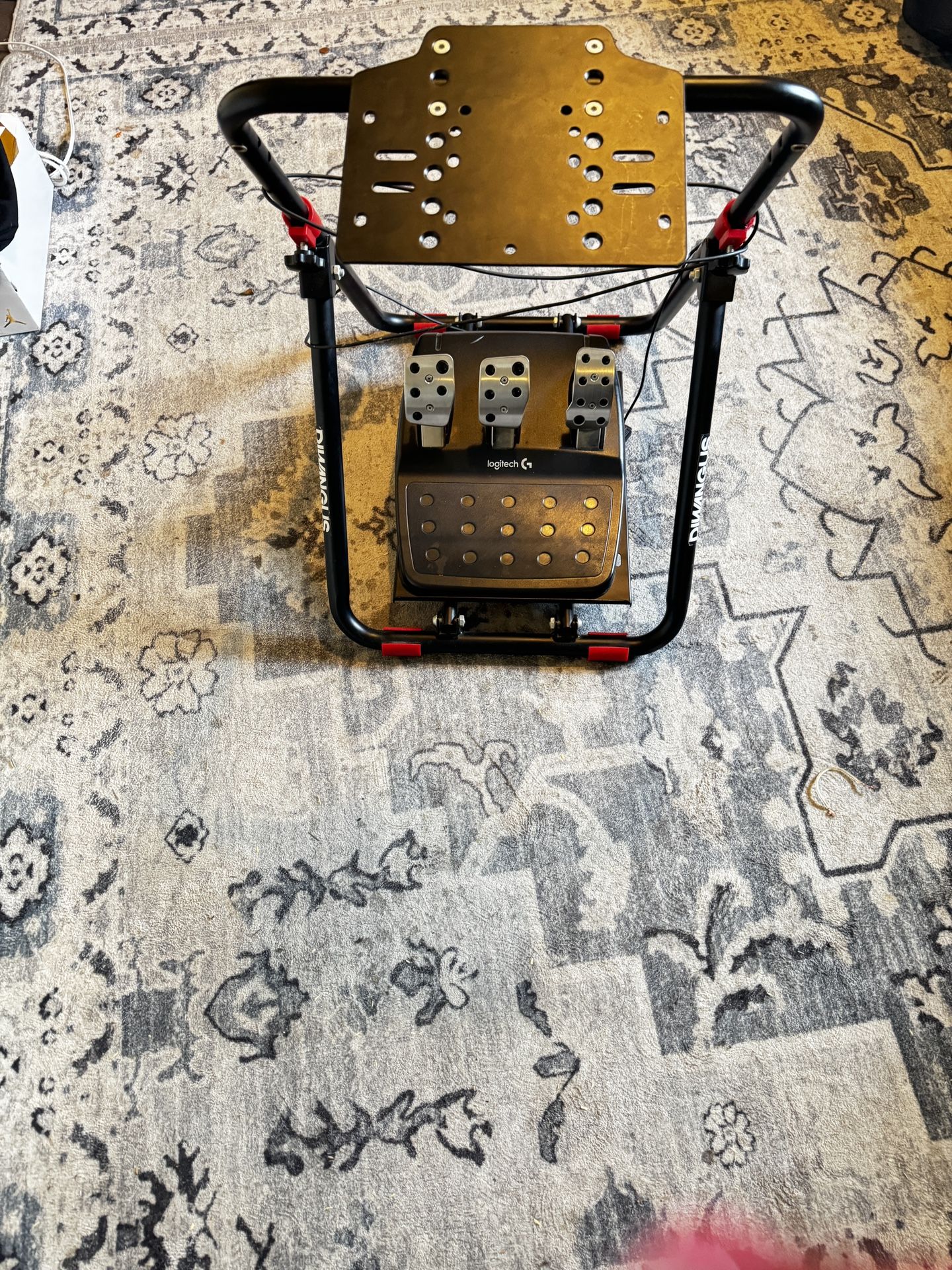 G 29 Logitech Pedals, DIWANGUS racing stand