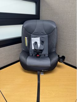 $50 FIRM / New / Safety 1st Smooth Ride convertible car seat / Forward or Rear facing /