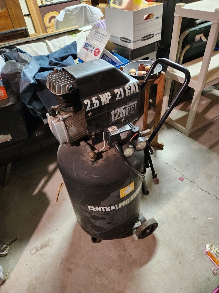 Central pneumatic Air compressor