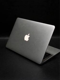 Apple MacBook Pro 13” Retina i5/8GB/256GB SSD $180