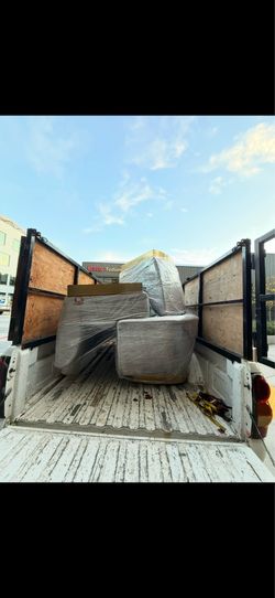 Delivery truck