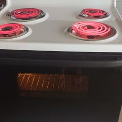 GE  STOVE 