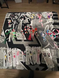 Handmade Beaded Wristlet Keychains & Bracelets Bundle – 18+ Pieces
