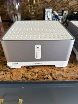 Two Sonos Gen2 amp $250ea or $450 for both!OBO