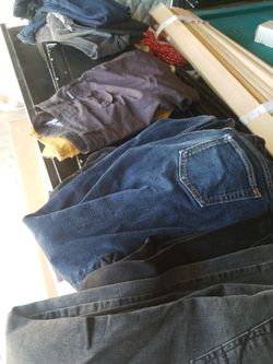 Assorted Sizes Of Boys/mens pants