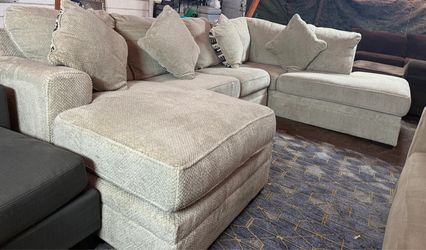 Grey couch good condition clean we sell all the time delivery $40 local