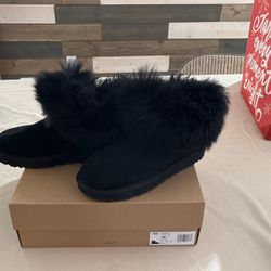 ugg booties fur size 7 black