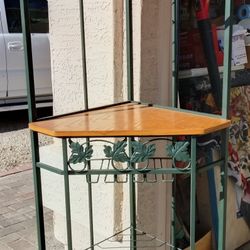 Beautiful Corñer Wine Rack
