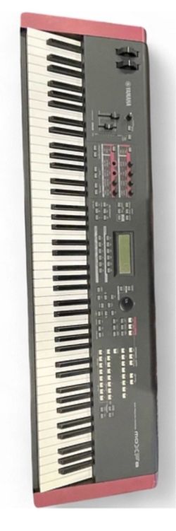 Yamaha Moxf8