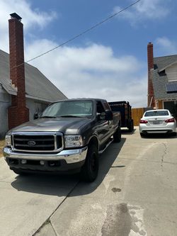 2003 ford F350 V10.   Gas