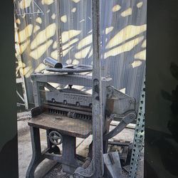 Antique Advance Paper Cutter
