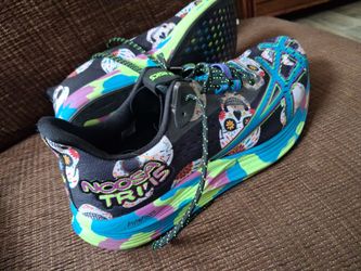 Dia de los Muertos running  size 10 mens