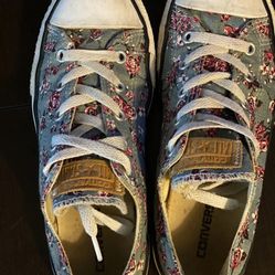 Converse Youth Size 3 Floral  Shoes with Pink Roses.