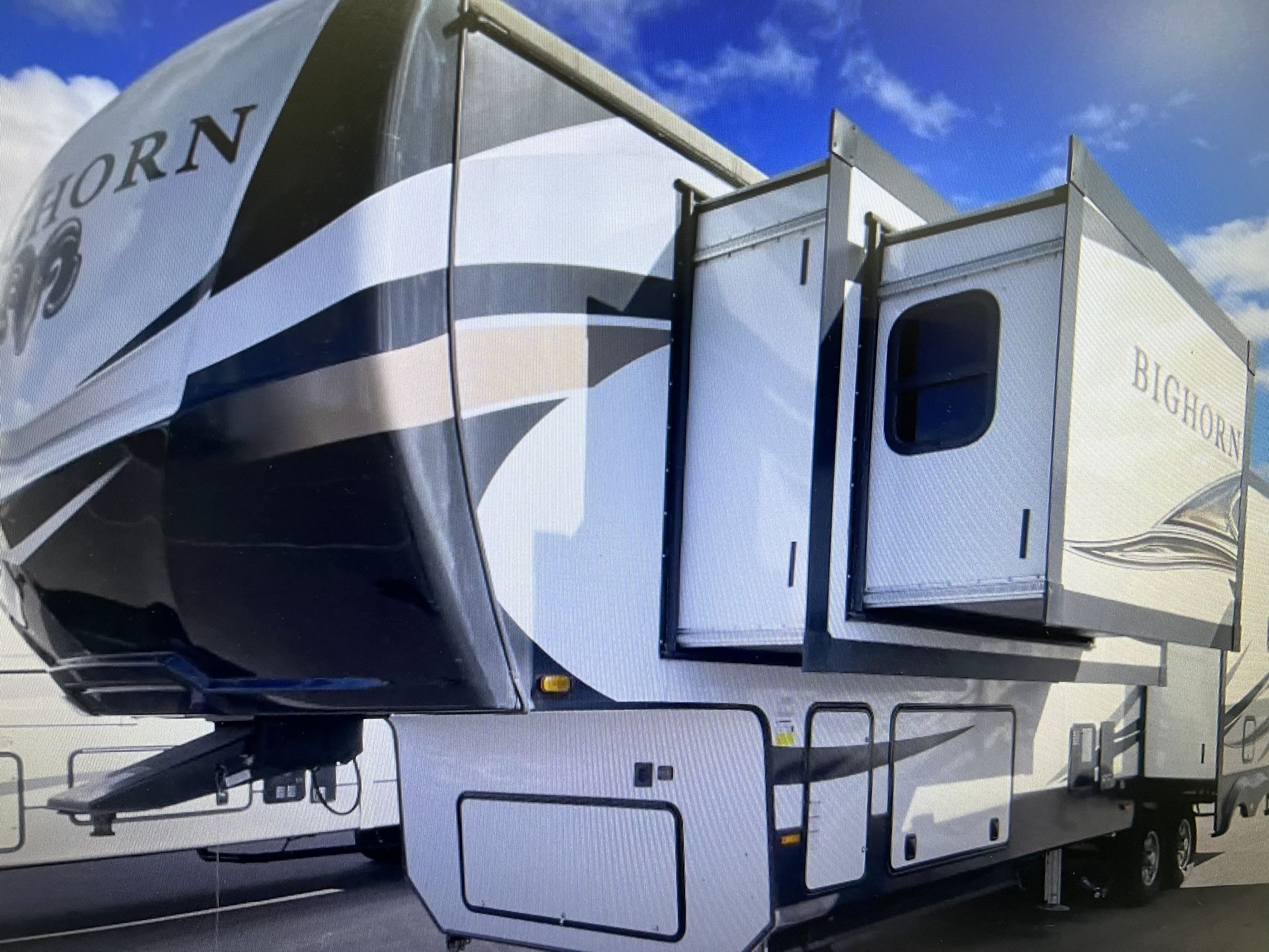 2021 BIGHORN 3375SS