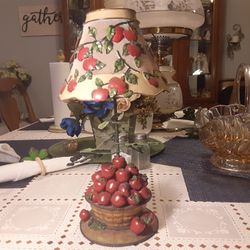 NEAT LOOKING  APPLE  TREE  CANDLE HOLDER 
