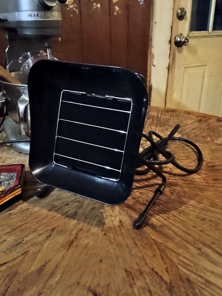 Weller WSA350 Bench Top Smoke Absorber 120V USED