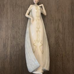 Royal Doulton Figurine 