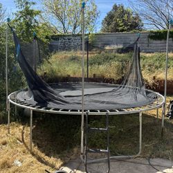 Trampoline 14’