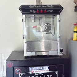 Popcorn Machine 
