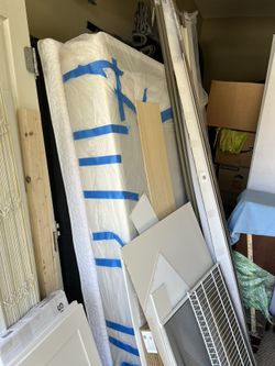 Full Size Mattress And Box Springs 