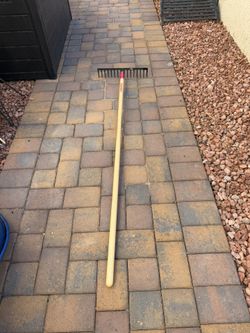 Razor Back Level Rake