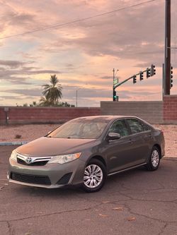 2013 Toyota Camry LE 99k miles $8,700