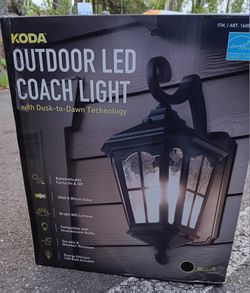 Outdoor LED Coach Light
