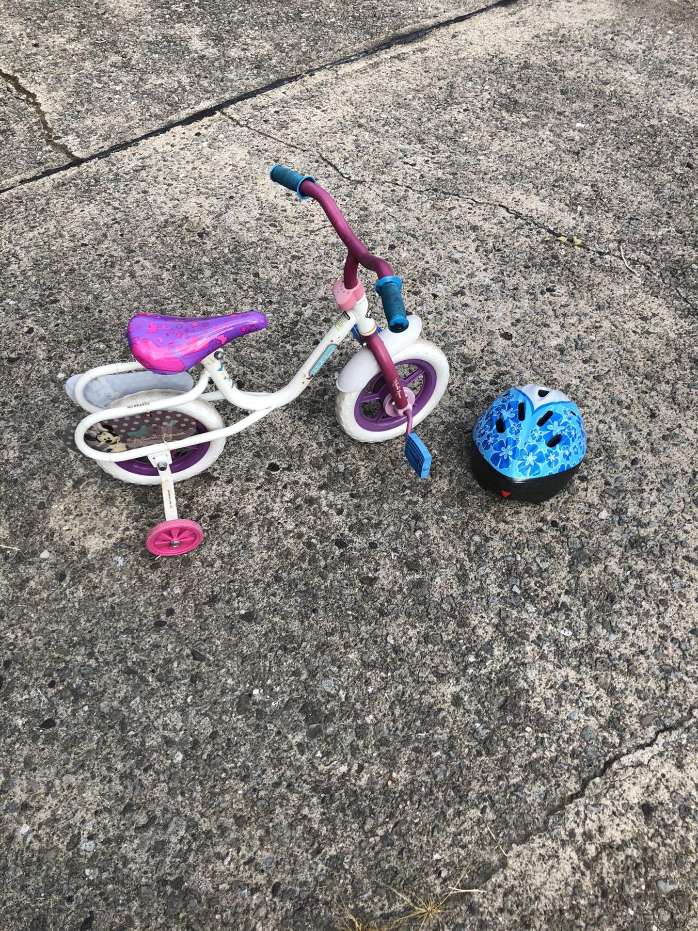Child’s girl bike/helmet