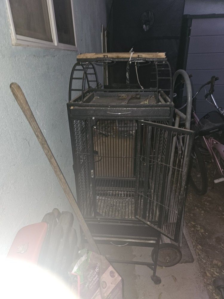 Used Medium Bird Cage