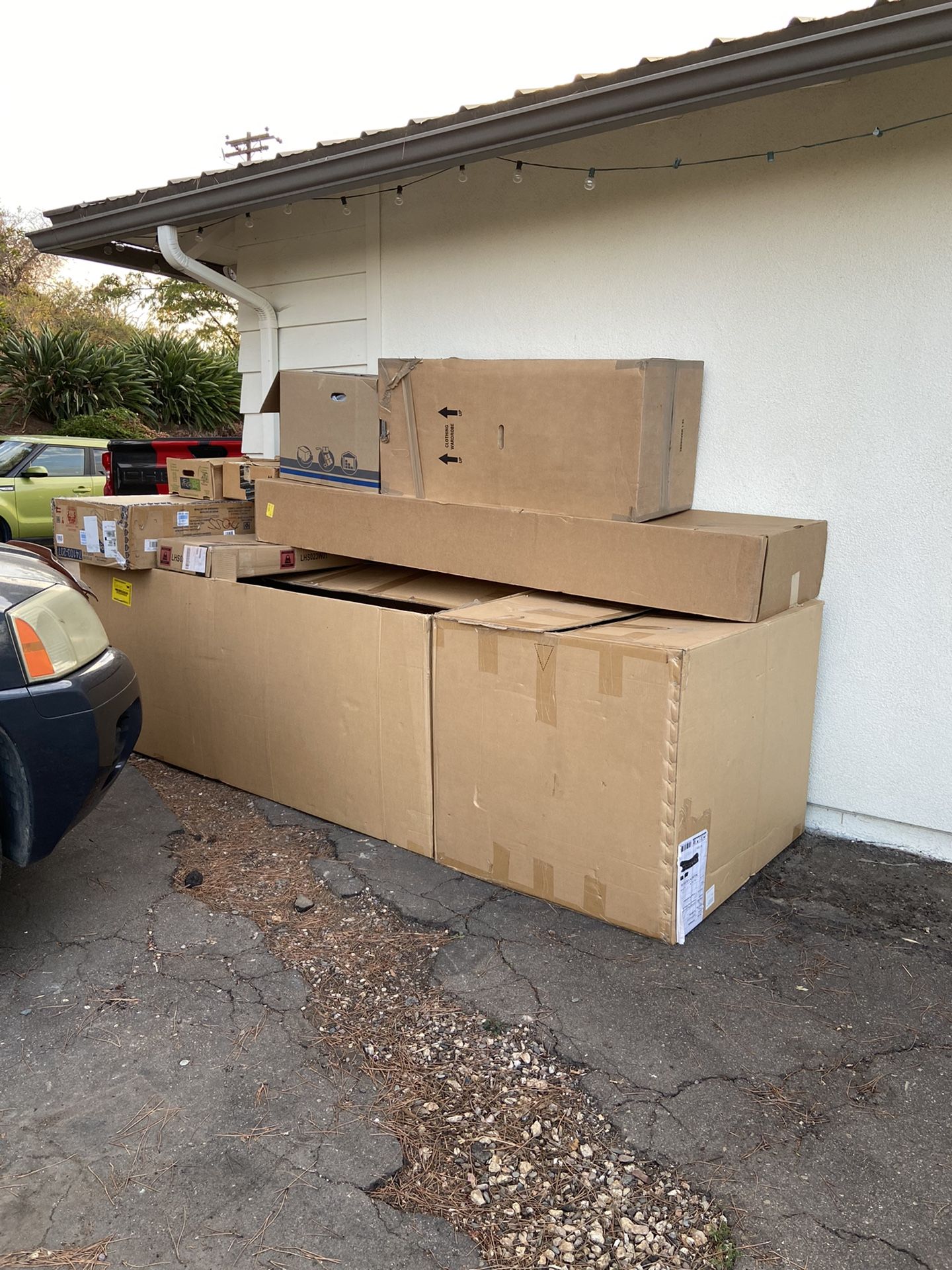 Free Moving Boxes