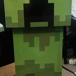 Minecraft creeper mini fridge
