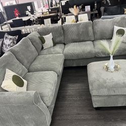 Seccional Con Ottoman ,special Price A Solo $799🤩