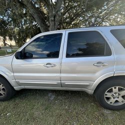 2005 Ford escape